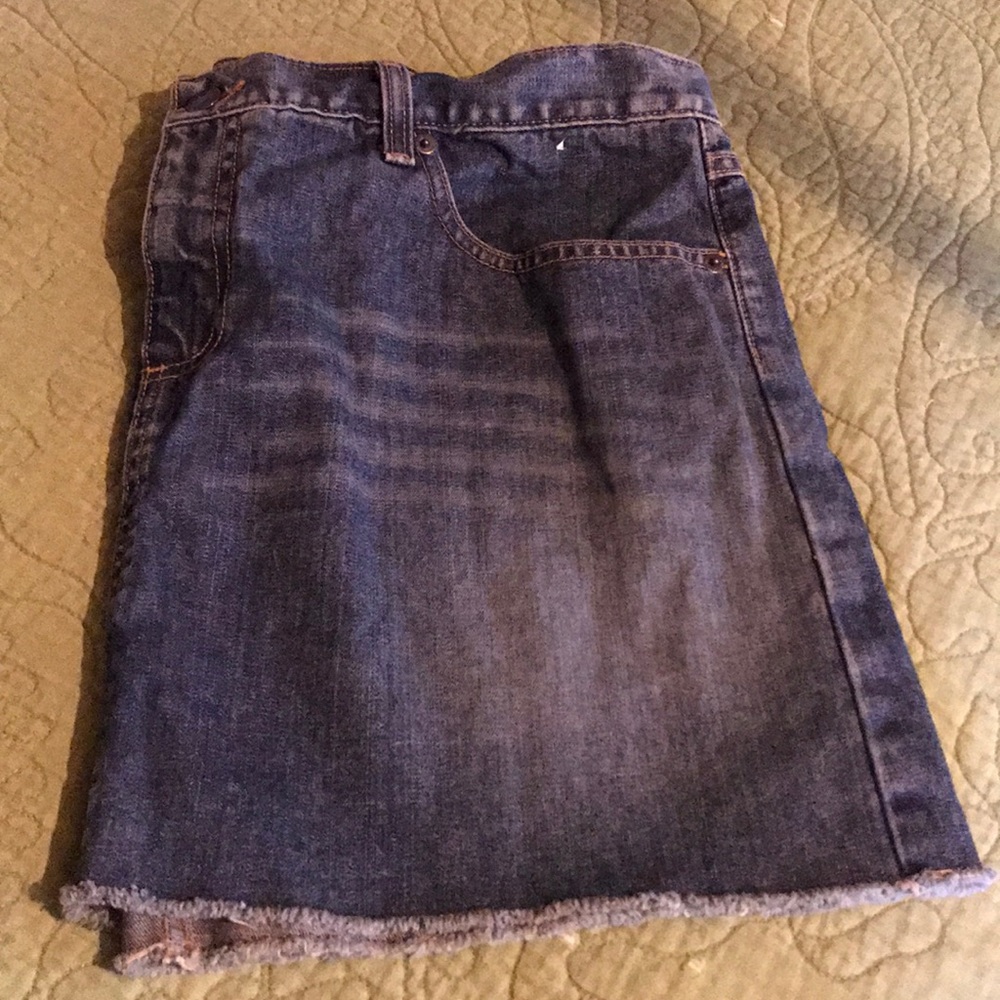 American eagle distressed denim skirt